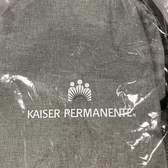 Kaiser Permanente Backpack New Gift Bag Mesh Pockets Travel School Work Daypack - Picture 2 of 8